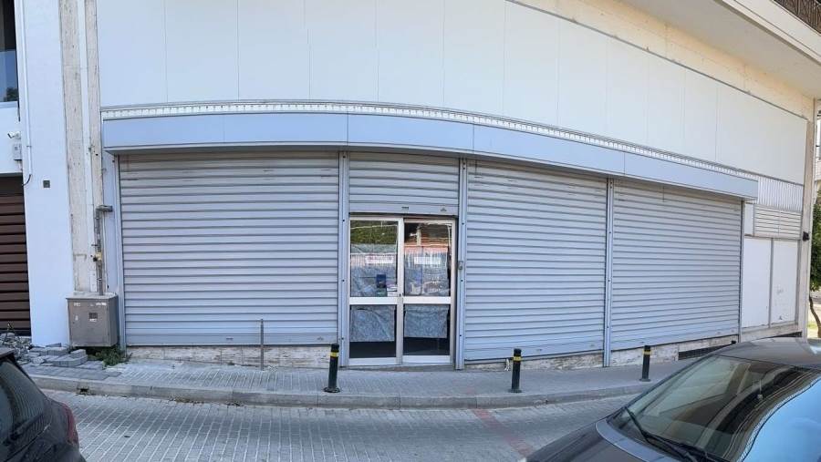 (For Rent) Commercial Retail Shop || Athens South/Agios Dimitrios - 180 Sq.m, 1.400€ 